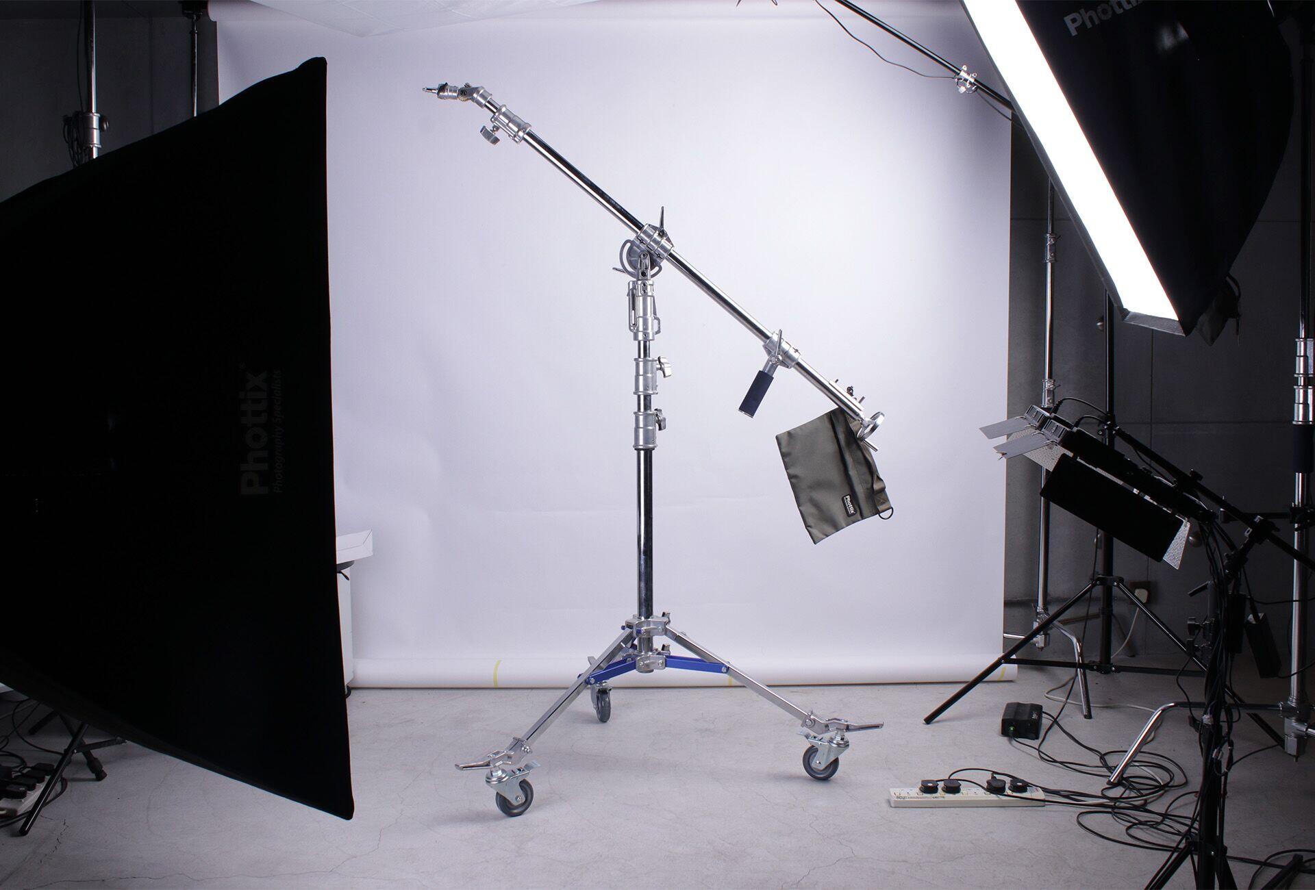 Jirafa 220WAH Studio Pro
